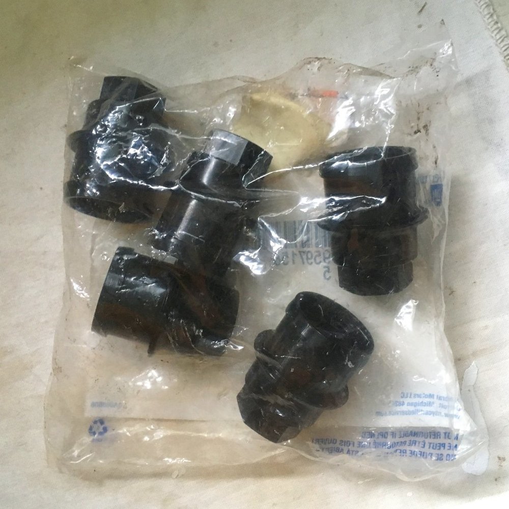 GM  wheel lug nut covers